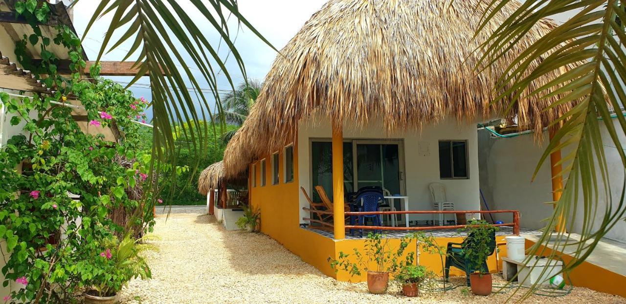 Cabanas La Cuchita Rnt 61621 Coveñas Extérieur photo